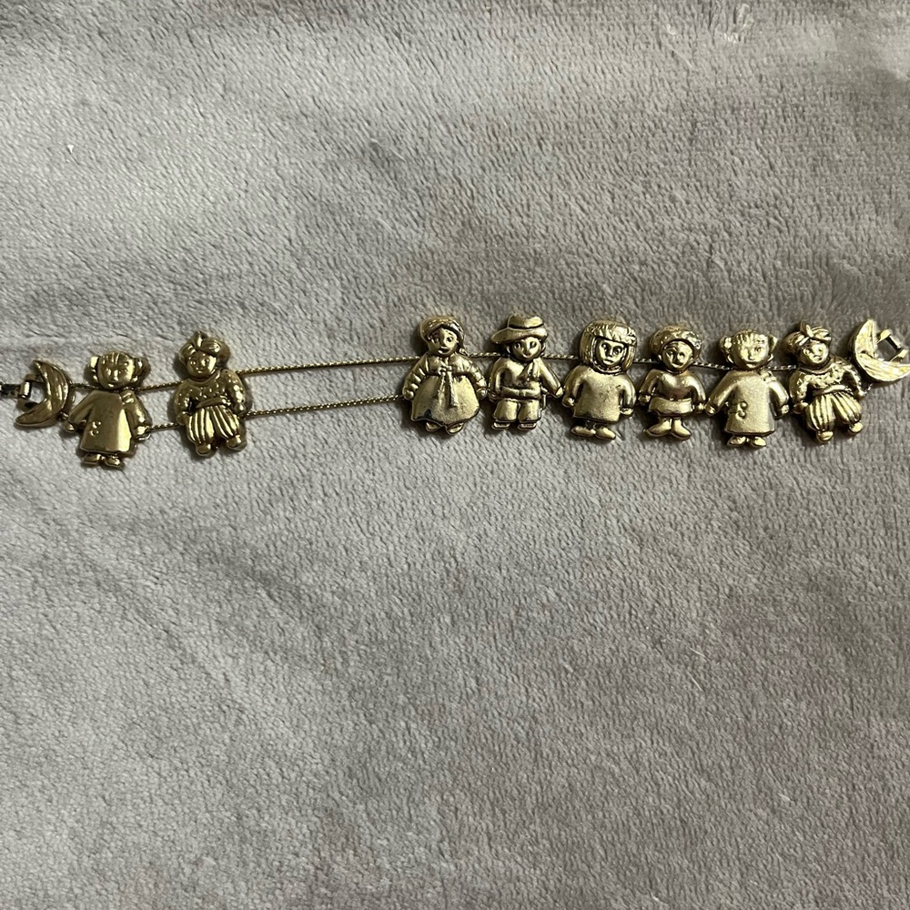 Adorable teddy bear slide bracelet